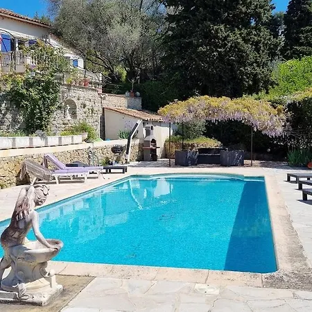 4 Bedroom With Pool, 5 Minutes Cannes 펜션