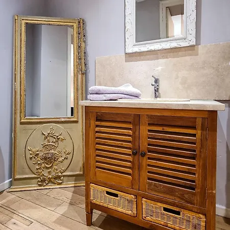 4 Bedroom With Pool, 5 Minutes Cannes *