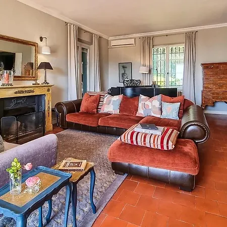 4 Bedroom With Pool, 5 Minutes Cannes 펜션 *