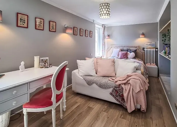 4 Bedroom With Pool, 5 Minutes Cannes * Le Cannet