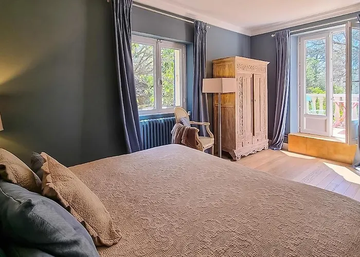 4 Bedroom With Pool, 5 Minutes Cannes Ferienhaus Le Cannet