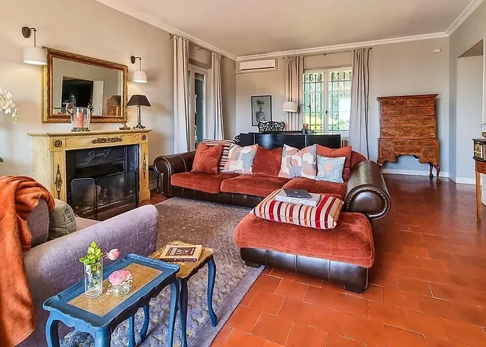 4 Bedroom With Pool, 5 Minutes Cannes Ferienhaus *